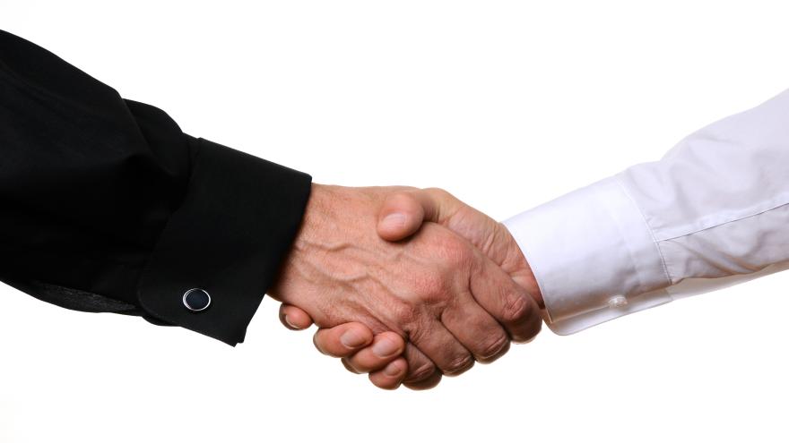 Hand in Hand mit dem Verbraucher.
